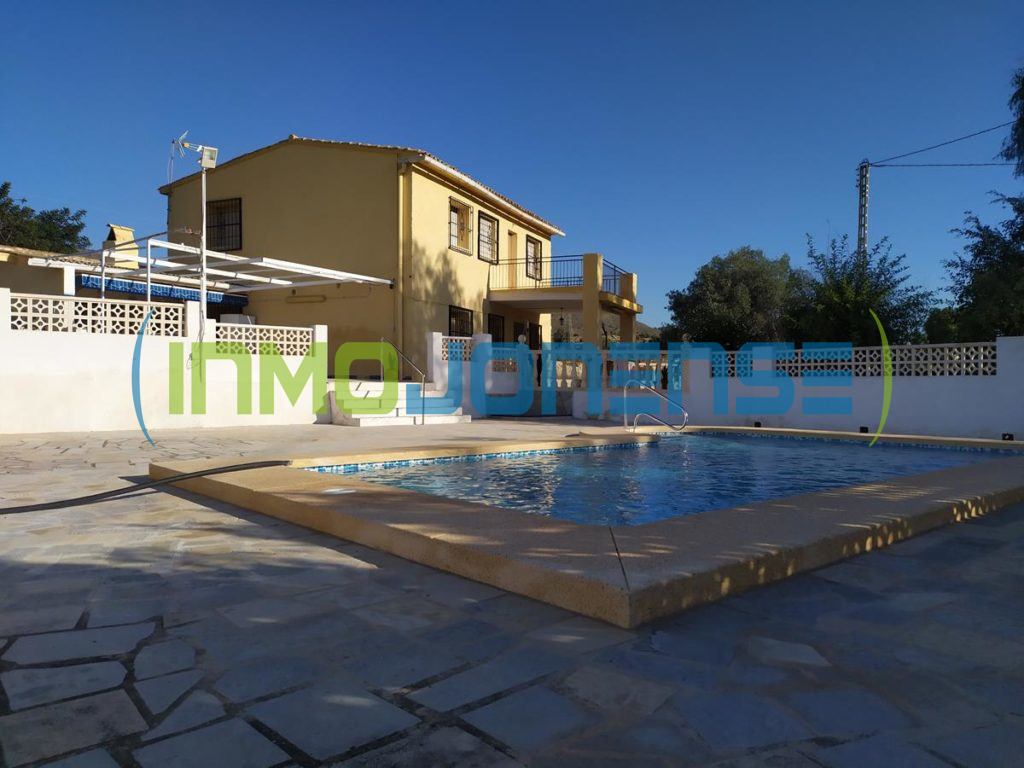 Chalet de 6 dormitorios